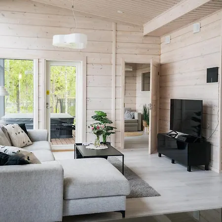 Kuulas * Saaskilahti