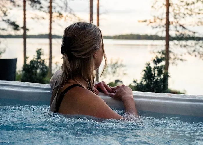 别墅 Kuulas Saaskilahti